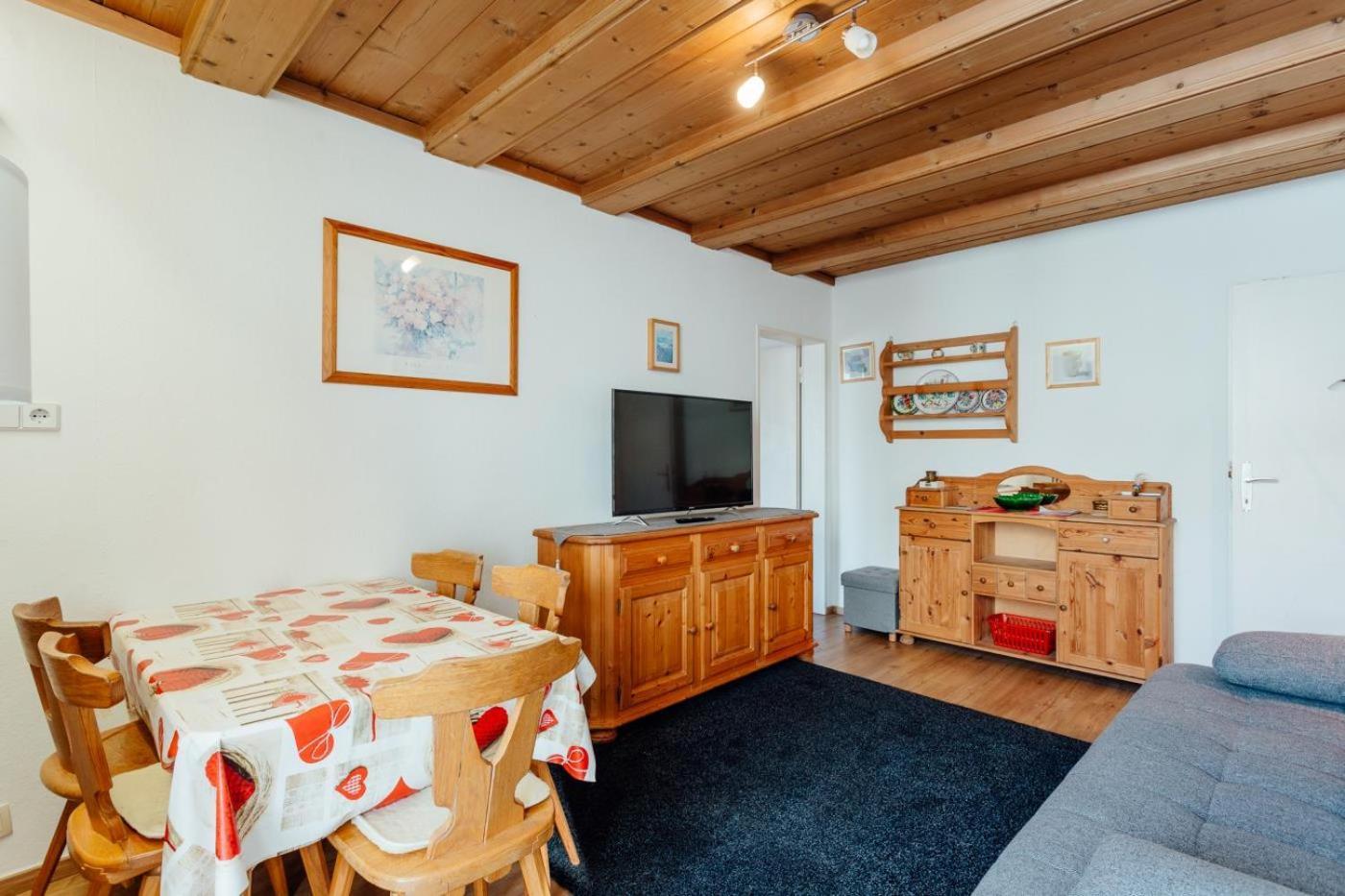Alpenstadel Mit Hallenbad Und Sauna By Monicare Seefeld no Tirol Exterior foto